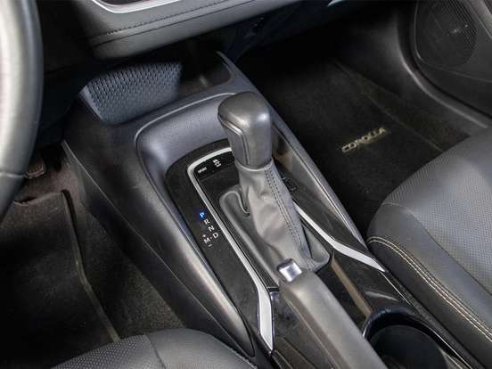 TOYOTA-COROLLA-2023