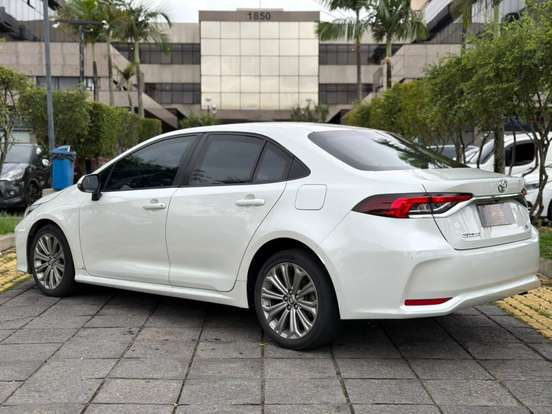 TOYOTA-COROLLA-2022