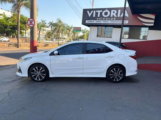 TOYOTA-COROLLA-2017