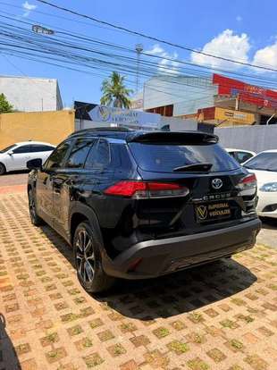 TOYOTA-COROLLA CROSS-2023