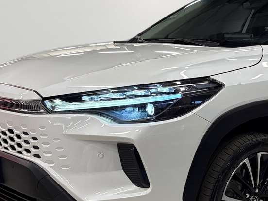 TOYOTA-COROLLA CROSS-2024
