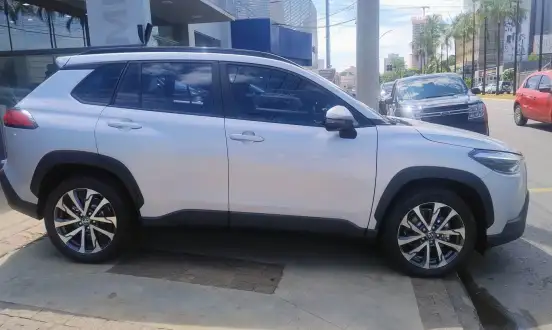 TOYOTA-COROLLA CROSS-2023
