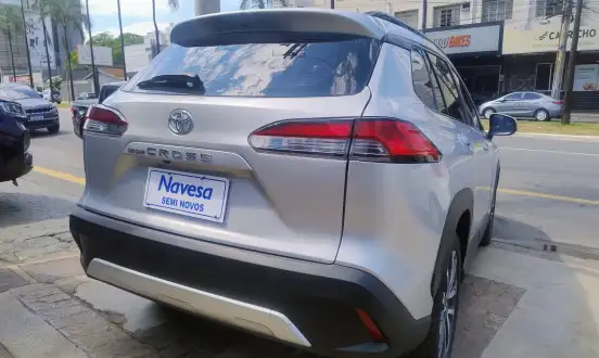 TOYOTA-COROLLA CROSS-2023