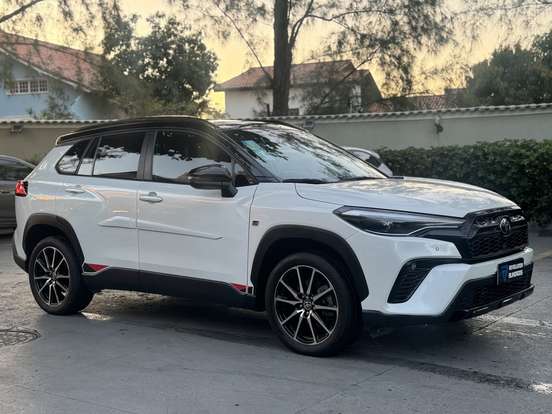 TOYOTA-COROLLA CROSS-2023