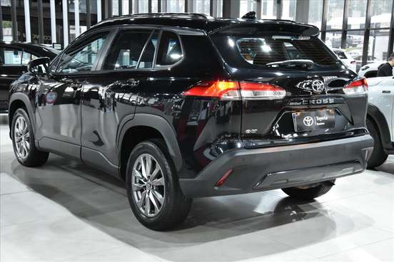 TOYOTA-COROLLA CROSS-2023