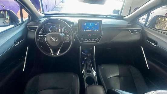 TOYOTA-COROLLA CROSS-2024
