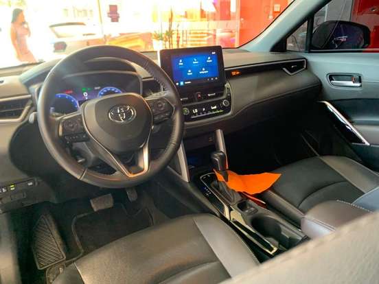 TOYOTA-COROLLA CROSS-2024
