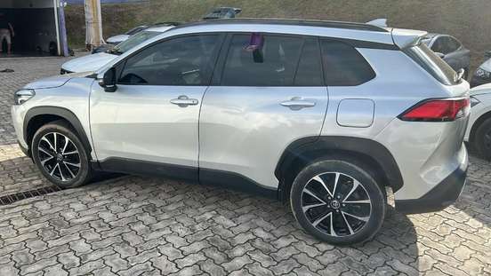 TOYOTA-COROLLA CROSS-2024