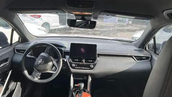 TOYOTA-COROLLA CROSS-2024