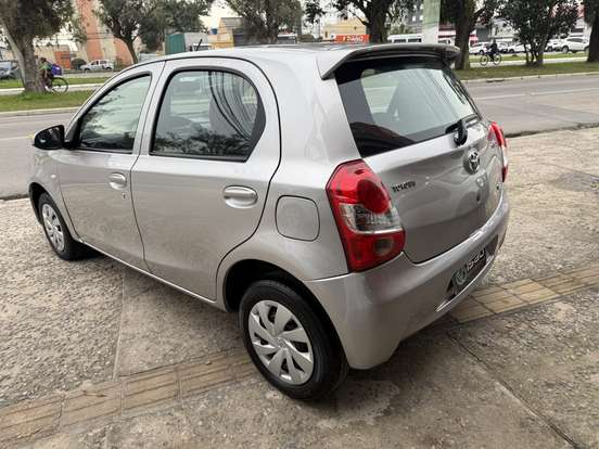 TOYOTA-ETIOS-2016