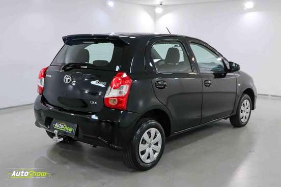 TOYOTA-ETIOS-2017
