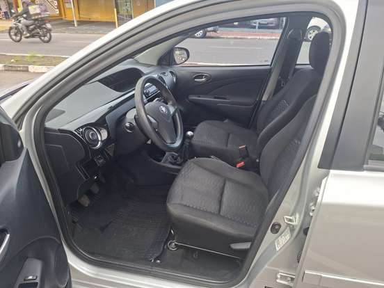 TOYOTA-ETIOS-1.5 XS 16V FLEX 4P MANUAL TOYOTA-ETIOS-2014