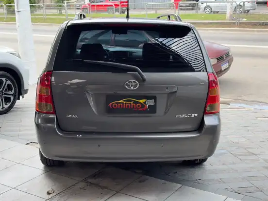 TOYOTA-FIELDER-1.8 16V GASOLINA 4P AUTOMÁTICO TOYOTA-FIELDER-2005