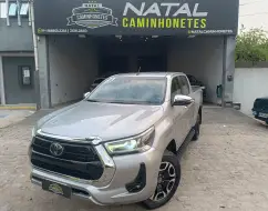 TOYOTA HILUX 2.8 D-4D TURBO DIESEL CD SRX 4X4 AUTOMÁTICO TOYOTA HILUX 2.8 D-4D TURBO DIESEL CD SRX 4X4 AUTOMÁTICO