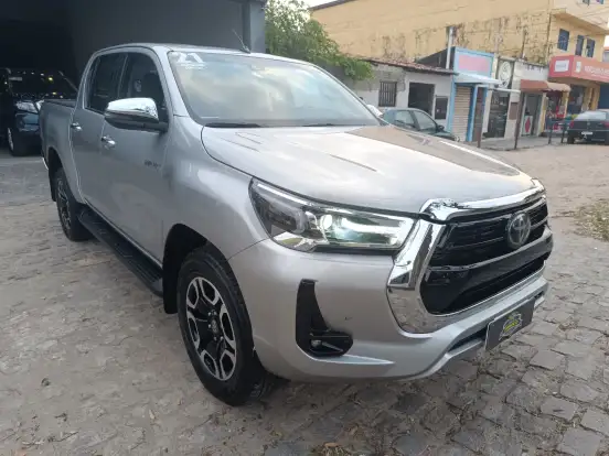 TOYOTA-HILUX-2020