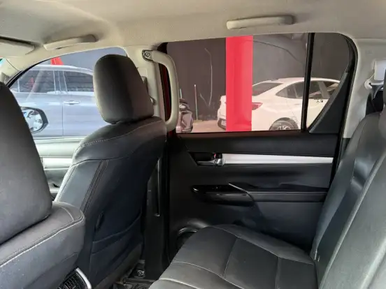 TOYOTA-HILUX-2.8 SRX 4X4 CD 16V DIESEL 4P AUTOMÁTICO TOYOTA-HILUX-2016