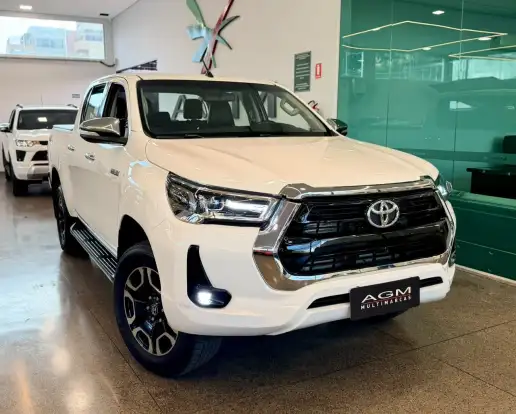 TOYOTA-HILUX-2017