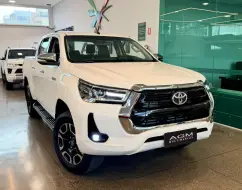 TOYOTA HILUX 2.8 SRX 4X4 CD 16V DIESEL 4P AUTOMÁTICO TOYOTA HILUX 2.8 SRX 4X4 CD 16V DIESEL 4P AUTOMÁTICO