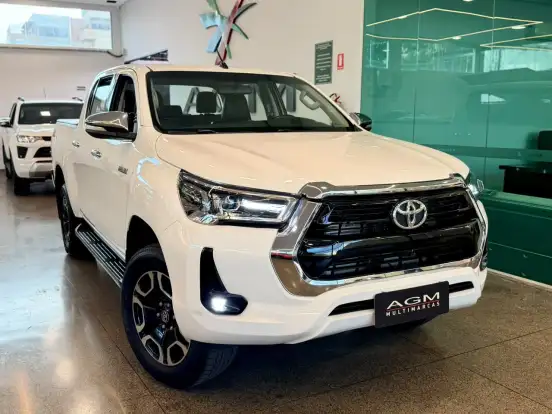 TOYOTA-HILUX-2.8 SRX 4X4 CD 16V DIESEL 4P AUTOMÁTICO TOYOTA-HILUX-2017
