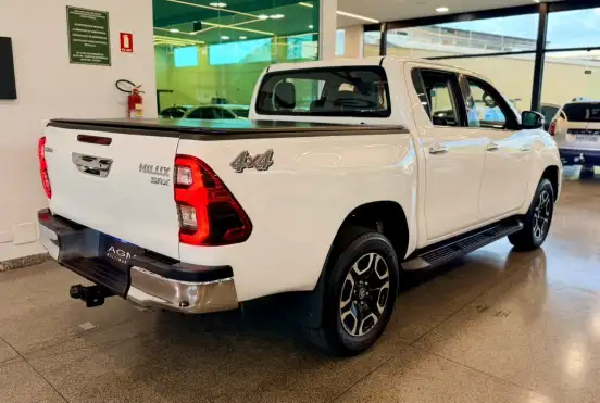 TOYOTA-HILUX-2.8 SRX 4X4 CD 16V DIESEL 4P AUTOMÁTICO TOYOTA-HILUX-2017