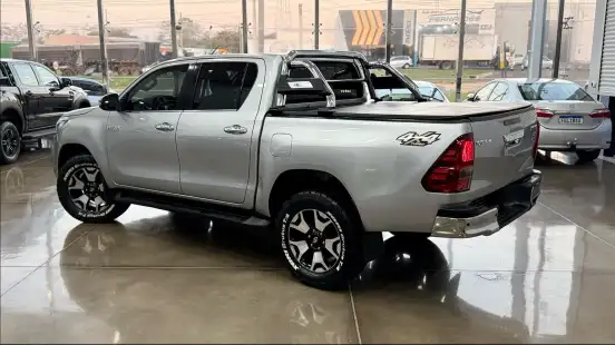 TOYOTA-HILUX-2.8 SRX 4X4 CD 16V DIESEL 4P AUTOMÁTICO TOYOTA-HILUX-2019