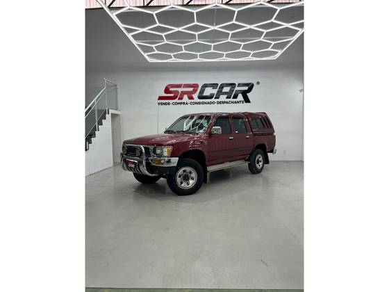 Toyota Hilux 2.4 4X4 CD 8V Diesel 4P Manual