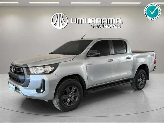TOYOTA-HILUX-2.8 D-4D TURBO DIESEL CD SR 4X4 AUTOMÁTICO TOYOTA-HILUX-2025