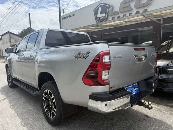 TOYOTA-HILUX-2.8 D-4D TURBO DIESEL CD SRV 4X4 AUTOMÁTICO TOYOTA-HILUX-2021