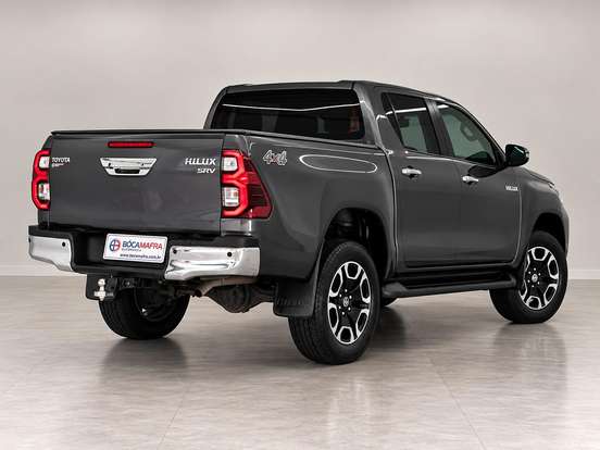 TOYOTA-HILUX-2025