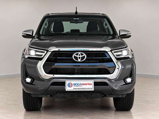 TOYOTA-HILUX-2025