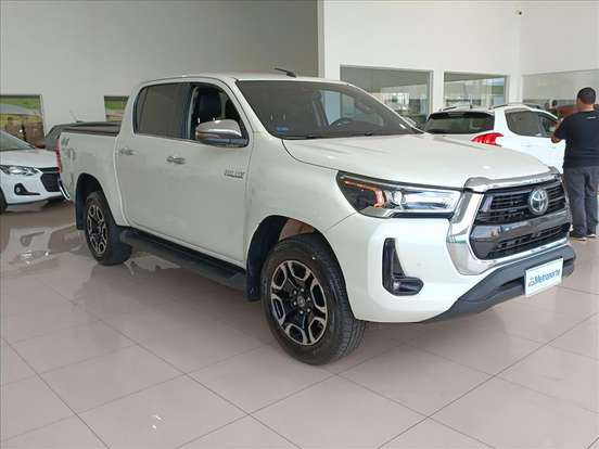 TOYOTA-HILUX-2.8 D-4D TURBO DIESEL CD SRX 4X4 AUTOMÁTICO TOYOTA-HILUX-2021