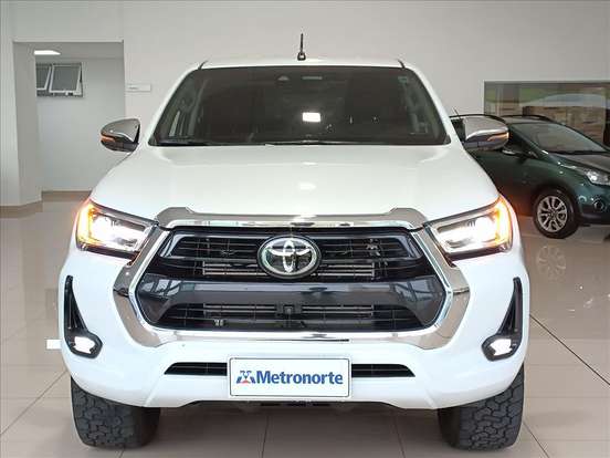 TOYOTA-HILUX-2.8 D-4D TURBO DIESEL CD SRX 4X4 AUTOMÁTICO TOYOTA-HILUX-2022