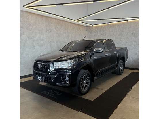 TOYOTA-HILUX-2019
