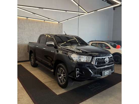 TOYOTA-HILUX-2019