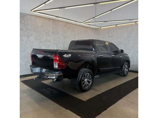 TOYOTA-HILUX-2019