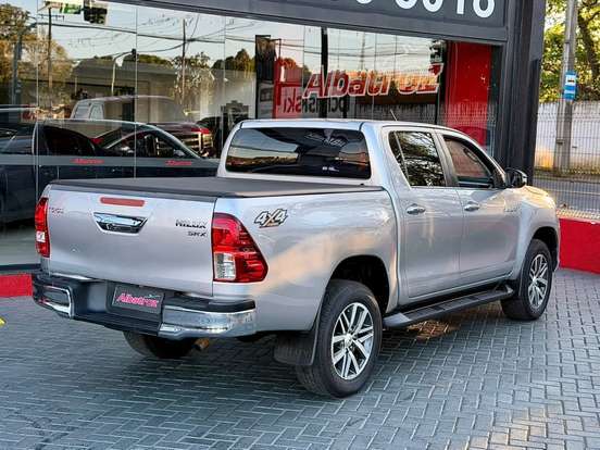 TOYOTA-HILUX-2.8 SRX 4X4 CD 16V DIESEL 4P AUTOMÁTICO TOYOTA-HILUX-2016