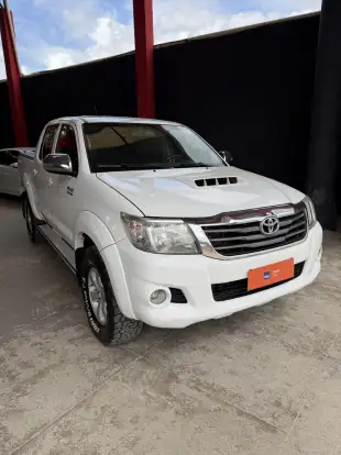 TOYOTA-HILUX-2013
