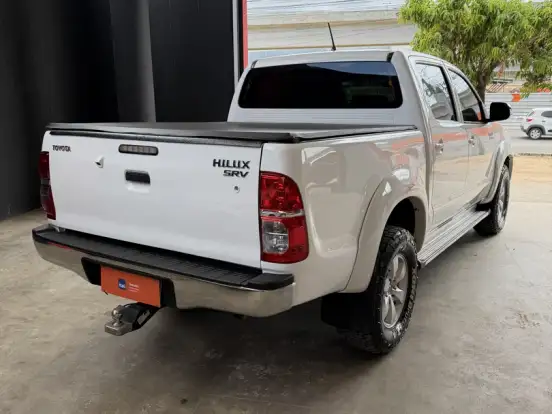TOYOTA-HILUX-3.0 SRV 4X4 CD 16V TURBO INTERCOOLER DIESEL 4P AUTOMÁTICO TOYOTA-HILUX-2013
