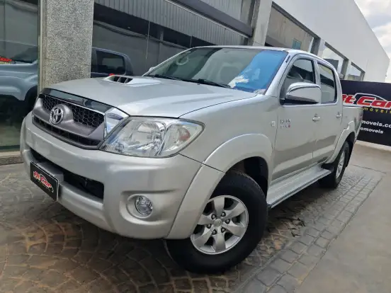 TOYOTA-HILUX-3.0 SRV 4X4 CD 16V TURBO INTERCOOLER DIESEL 4P AUTOMÁTICO TOYOTA-HILUX-2010
