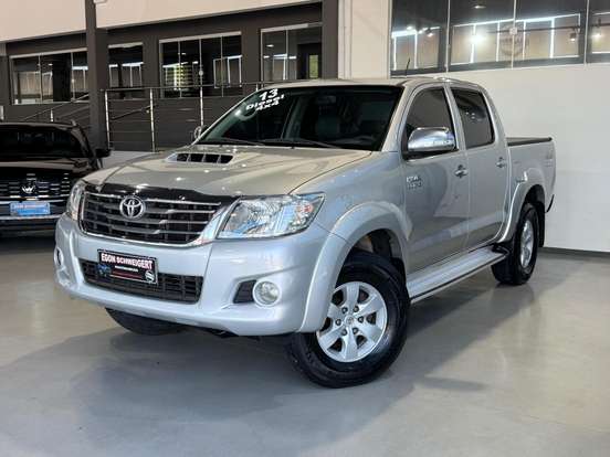 TOYOTA-HILUX-2012