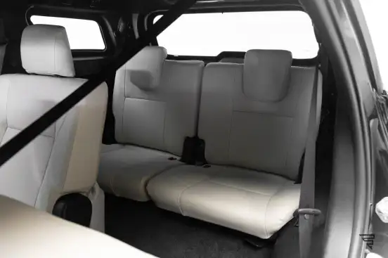 TOYOTA-HILUX SW4-2025