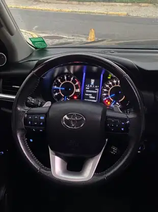 TOYOTA-HILUX SW4-2019