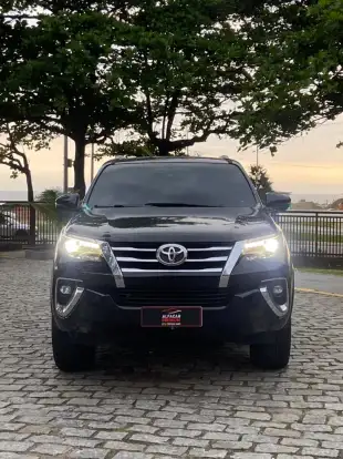 TOYOTA-HILUX SW4-2019