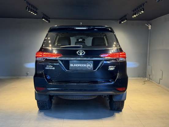 TOYOTA-HILUX SW4-2.7 SRV 7 LUGARES 4X2 16V FLEX 4P AUTOMÁTICO TOYOTA-HILUX SW4-2019