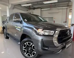 TOYOTA HILUX SW4 2.7 VVT-i FLEX SRV 7L 4X2 AUTOMÁTICO TOYOTA HILUX SW4 2.7 VVT-i FLEX SRV 7L 4X2 AUTOMÁTICO