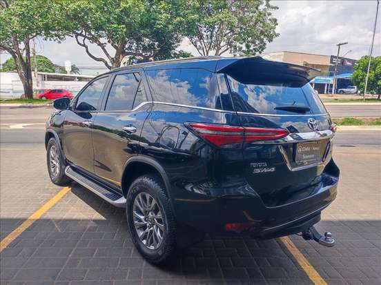 TOYOTA-HILUX SW4-2021