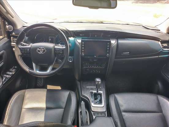 TOYOTA-HILUX SW4-2021