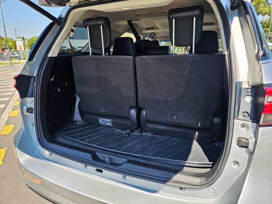 TOYOTA-HILUX SW4-2022