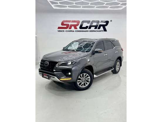 TOYOTA-HILUX SW4-2023