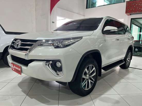TOYOTA-HILUX SW4-2.8 SRX 4X4 16V TURBO INTERCOOLER DIESEL 4P AUTOMÁTICO TOYOTA-HILUX SW4-2016
